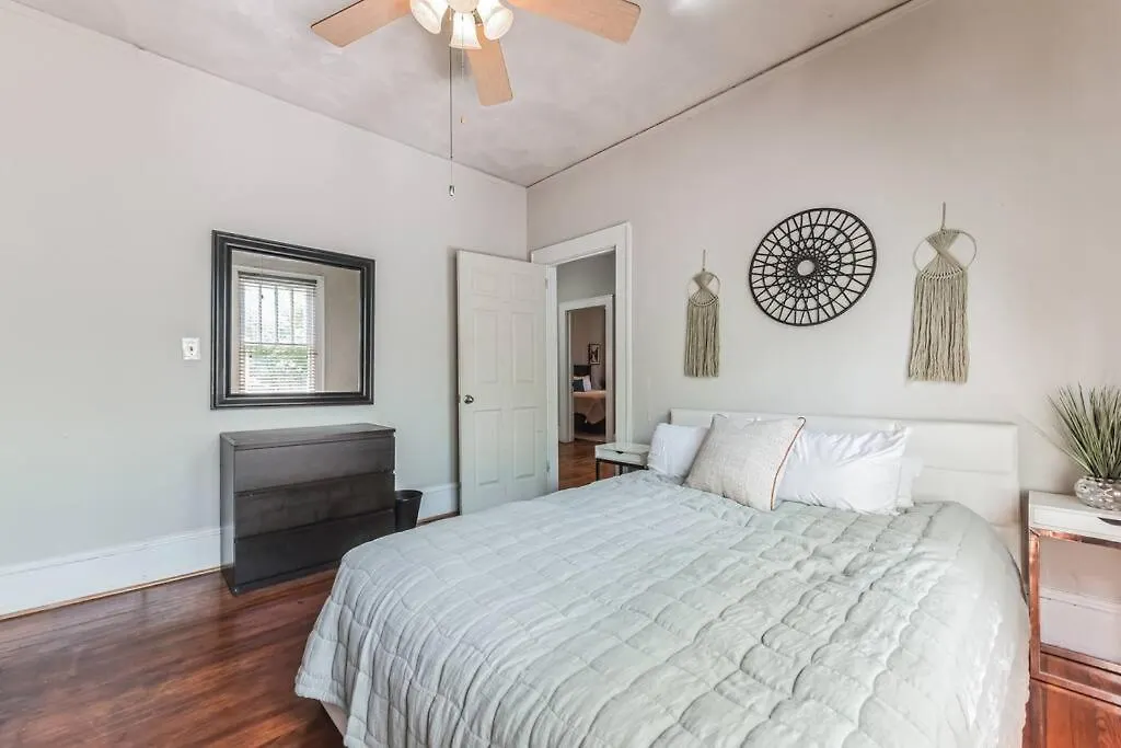 Spacious & Stylish 4Br W Fireplace-Up To 12 People Charlotte United States