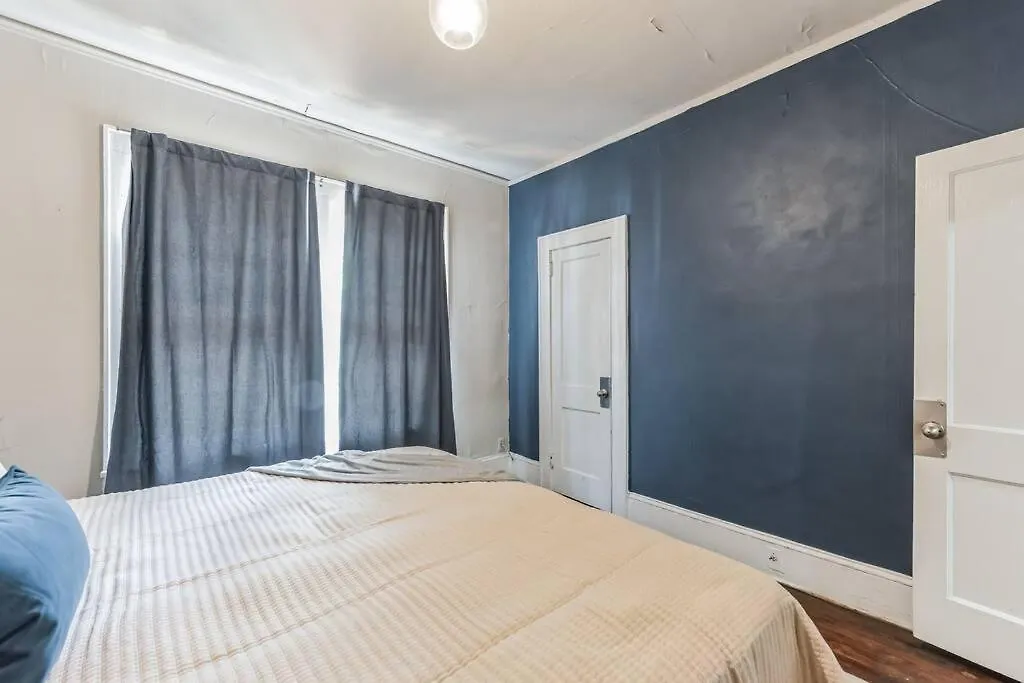 Spacious & Stylish 4Br W Fireplace-Up To 12 People Charlotte 0*,